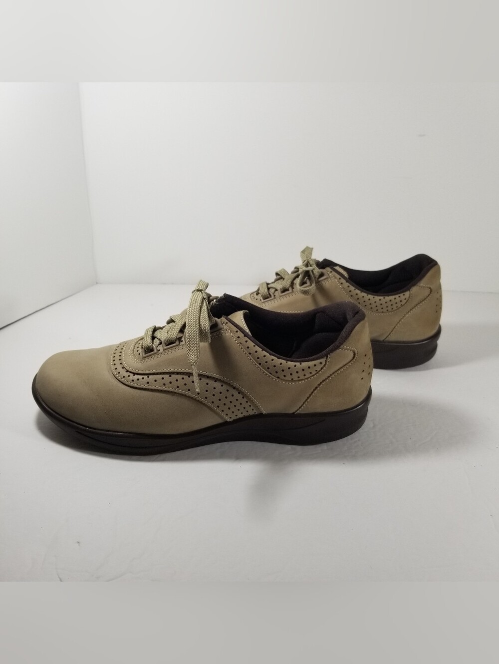 SAS Walk Easy Shoes Women's 9.5N Sage Taupe Nubuck Leather Lace Up